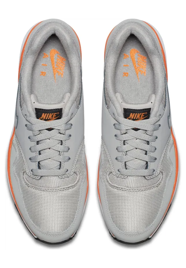 nike-air-safari 371740-007