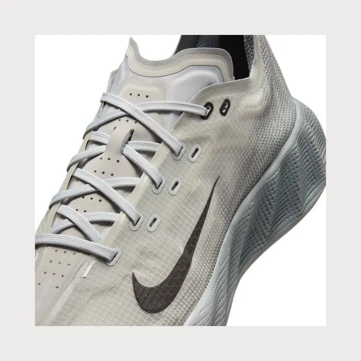 nike-ava HM9697-001