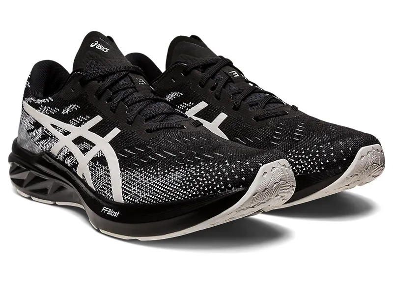 Asics DYNABLAST 3 Black/White (1011B460.002)