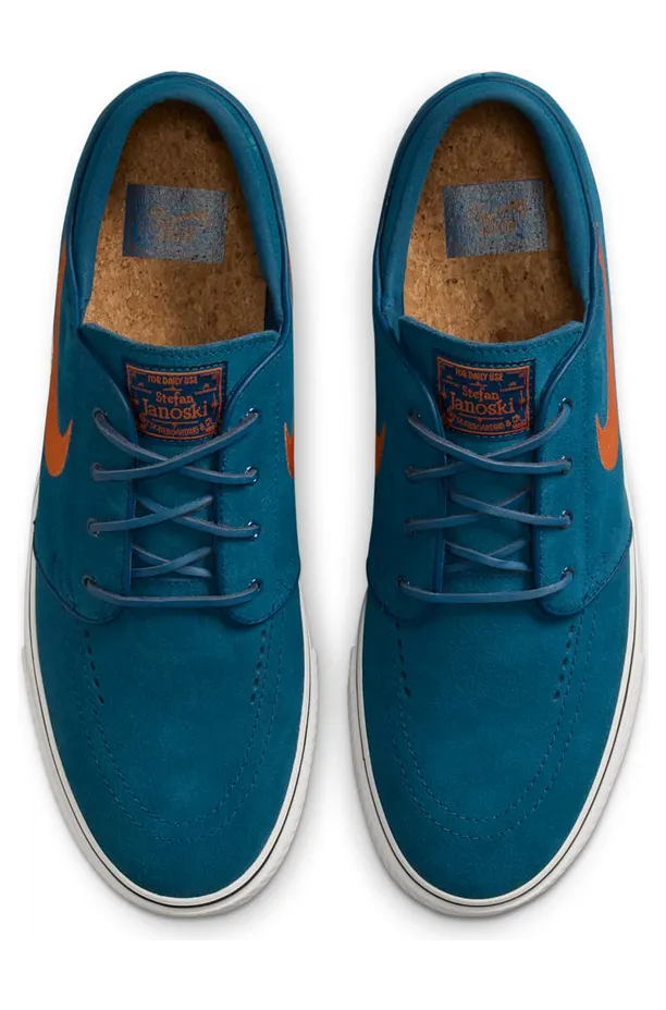 nike-air-force FD6757-401