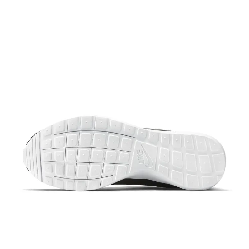 Nike Roshe Run Flyknit PRM Black White Black/Black-Dark Grey-White (746825-001)