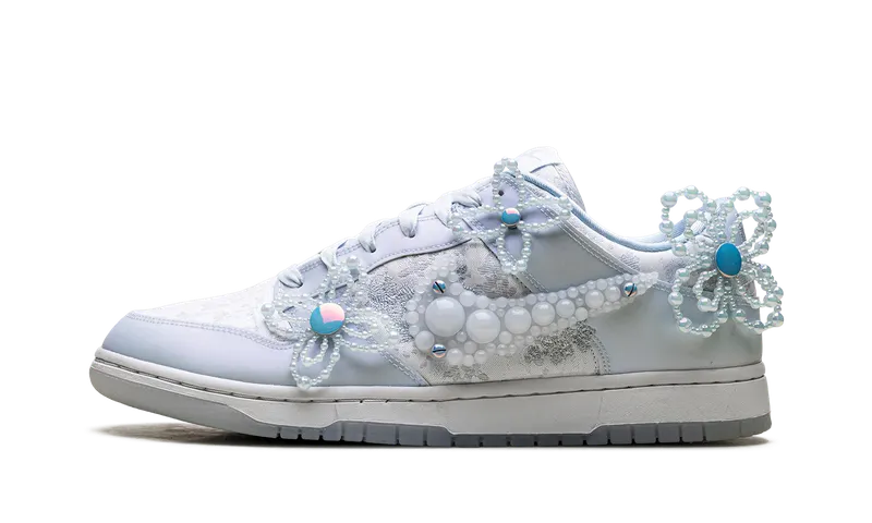 Nike Dunk Low “Susan Fang” (HV8575-100)