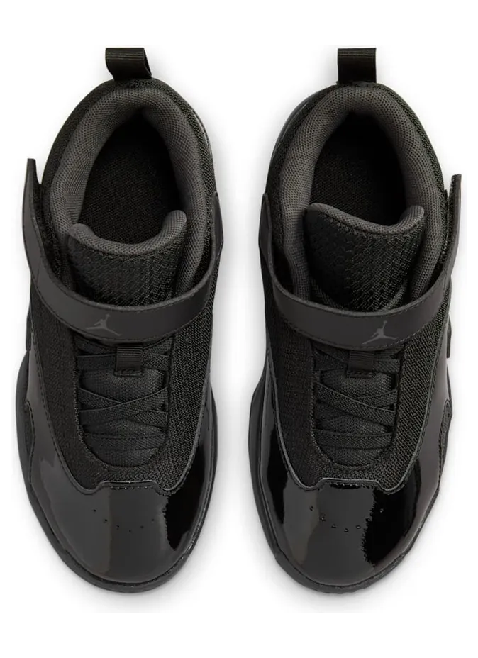 air-jordan-max-aura FQ8299-001