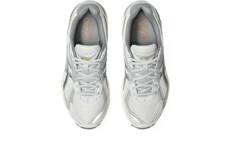 Asics GT 2160 “Cream Carbon” (1203A605-101)