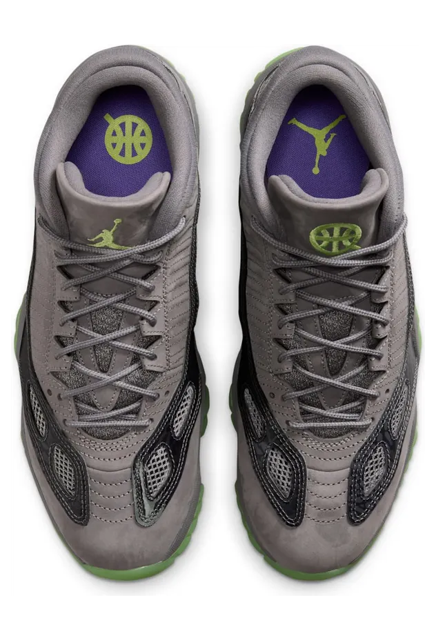 air-jordan-11 IR2368-001
