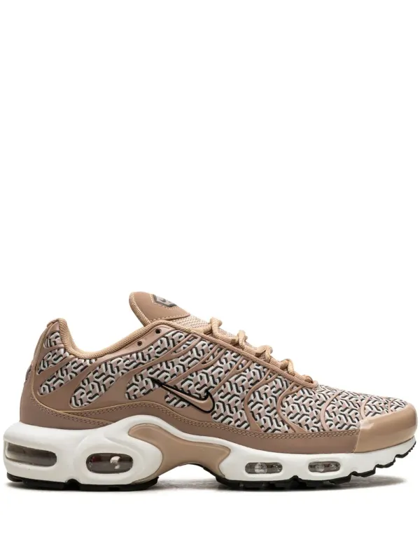 Nike Air Max Plus United In Victory sneakers – Beige (FB2557)