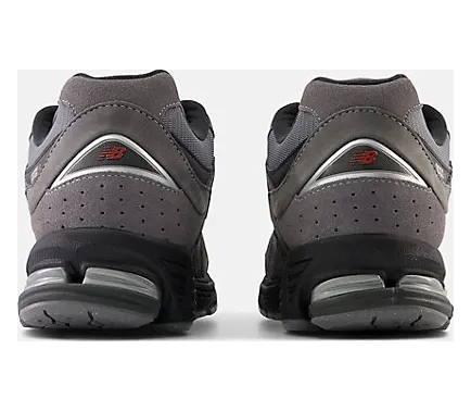 new-balance-2002r M2002REH