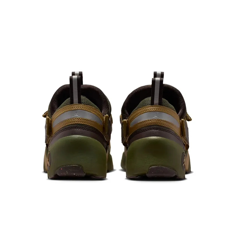 Air Jordan Trunner Bruin (IO4190-300)