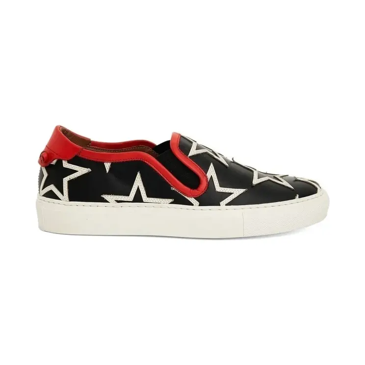 Givenchy star print low top “Black” (BE08782804)