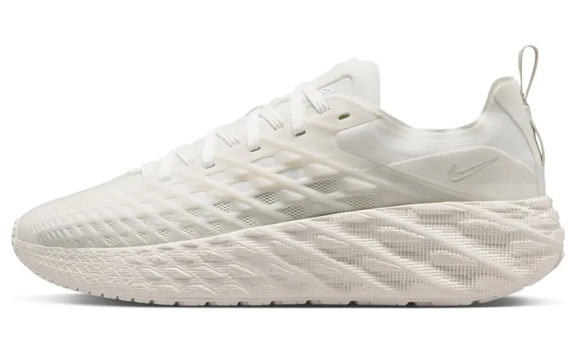 Nike Ava Edge (IM1973-100)