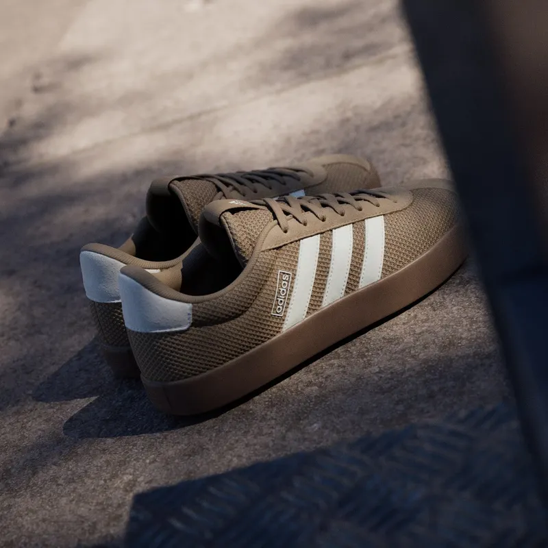 Adidas VL Court 3.0 “Cardboard / Off White / Gum” (IH6576)
