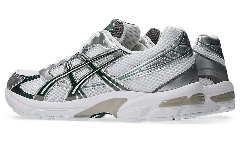 Asics Gel-1130 “Forest Night”: de donkerste move van het seizoen (3)