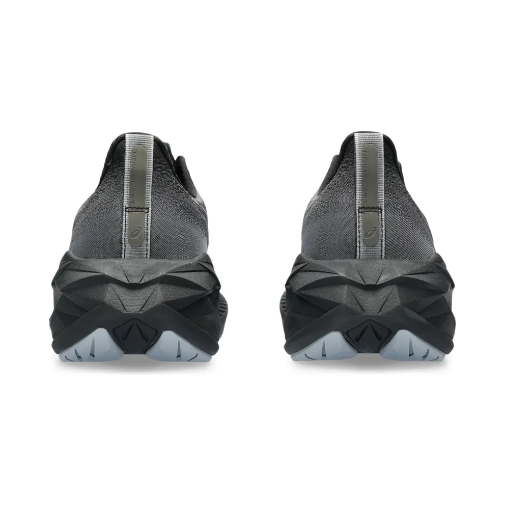 Asics Novablast 4 Black/Graphite Grey (1012B510.002)