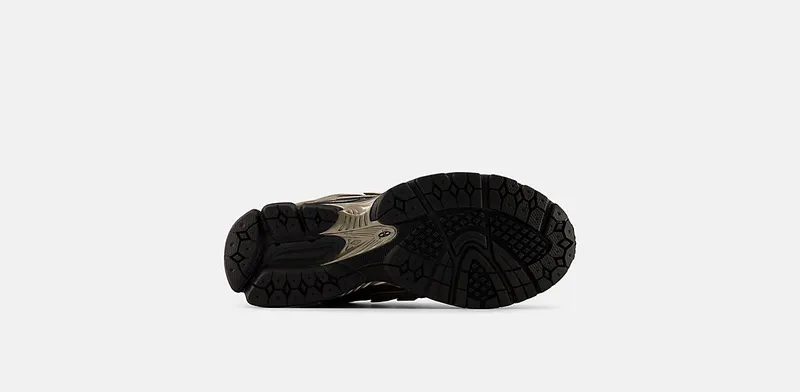 New Balance 1906R “Bronze” (U1906RCJ)