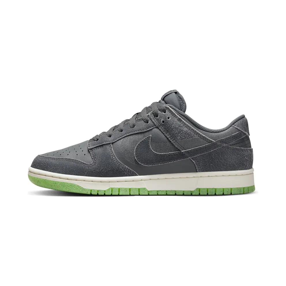 Nike Dunk Low SE “Halloween – Cauldron” (DQ7681-001)