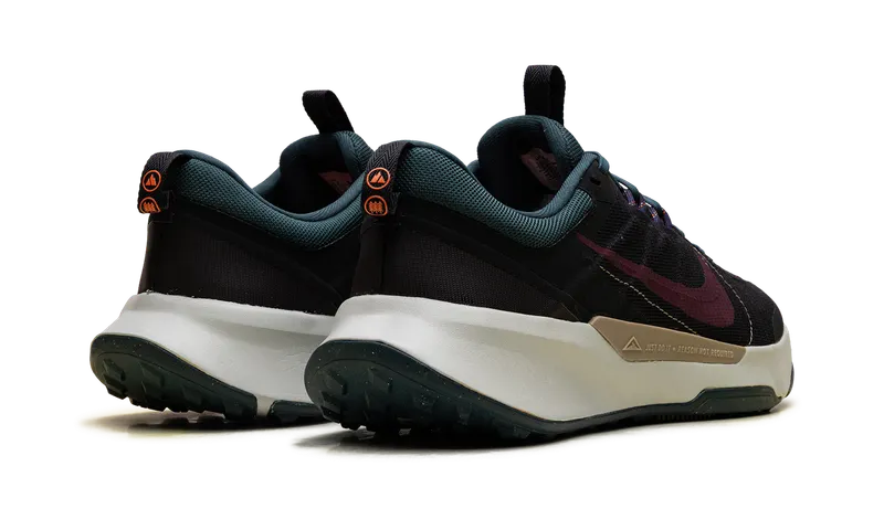 Nike Juniper Trail 2 “Black Deep Jungle Purple Ink Night Maroon” (DM0822-006)