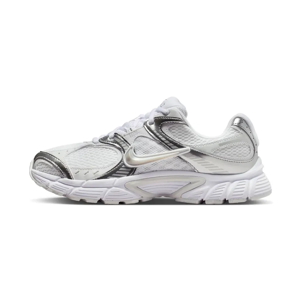 Nike V5 RNR “White Metallic Platinum” (HQ7901-112)