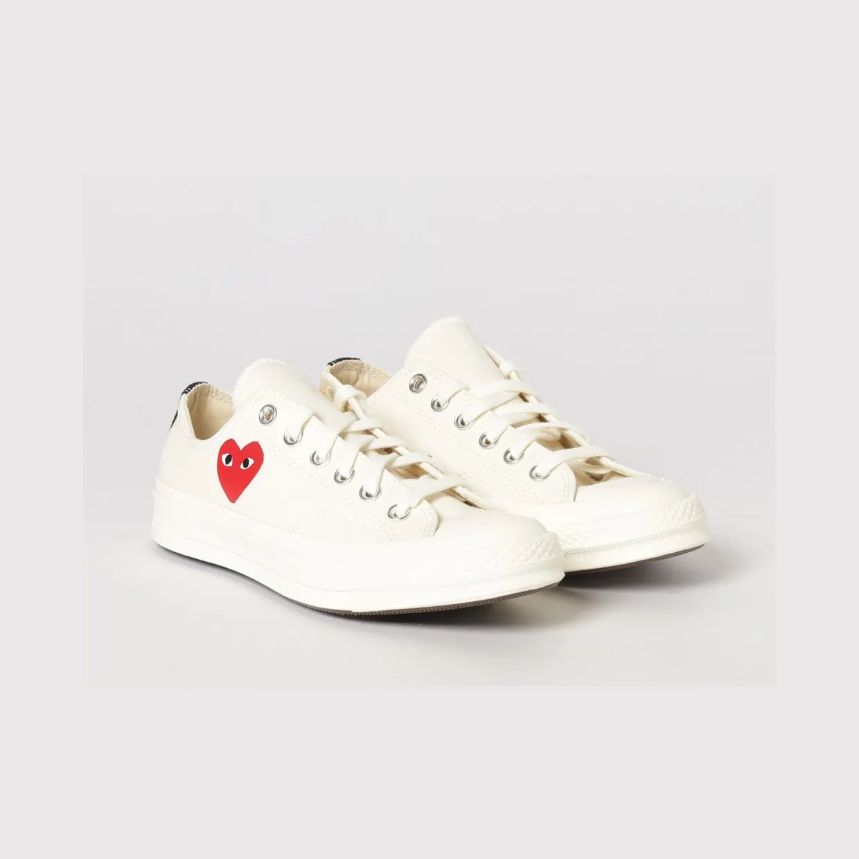 converse-sneaker AZK128D2