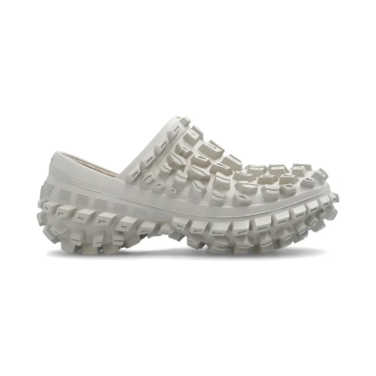 Balenciaga Defender Clog Beige (735250 W3CV2 9700)