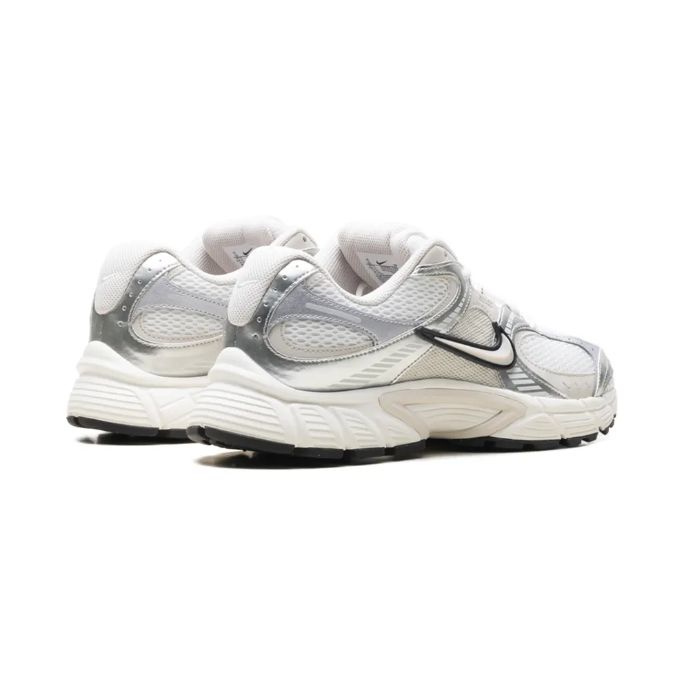Nike V5 RNR “Light Orewood Brown” (HQ7901-104)