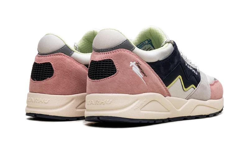 Karhu Aria 95 “Rose Tan” (F803084)