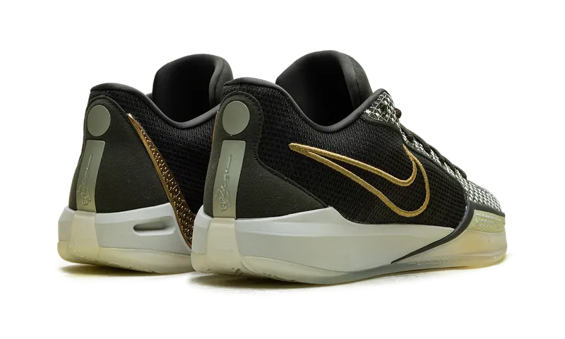Nike Sabrina 1 “Dedication” (HF5518-302)