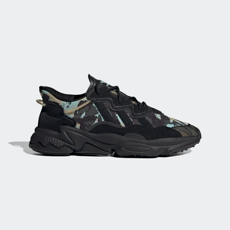 adidas OZWEEGO Core Black / Core Black / Hazy Beige (GV9710)