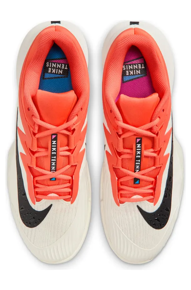 nikecourt IB6558-100