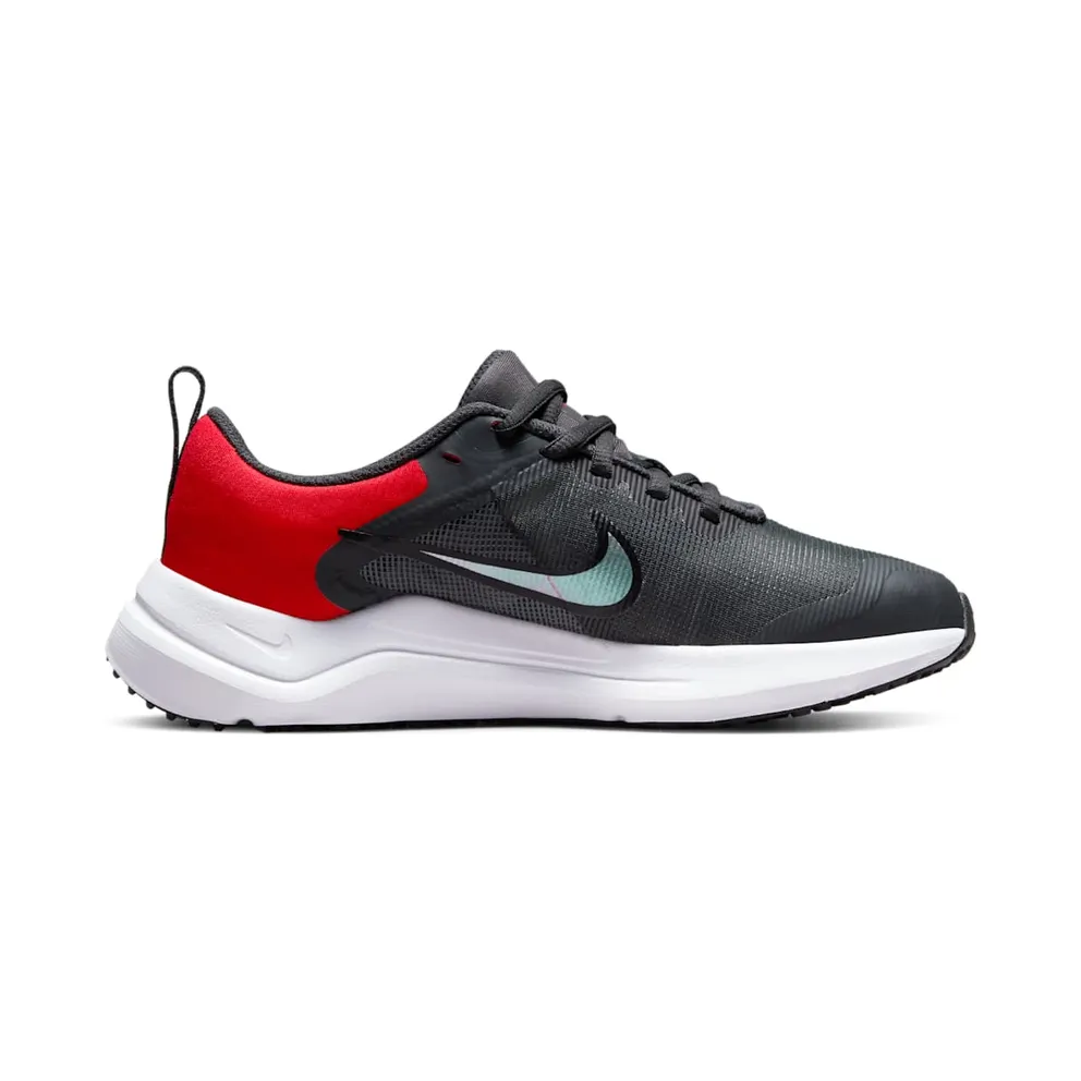 Nike Downshifter 12 Older Kids’ Road Running Black (DM4194-001)