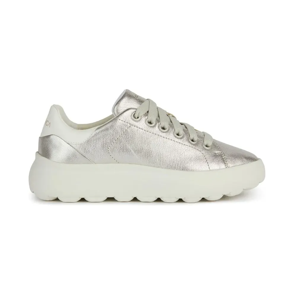 Geox Spherica EC 4.1 im Metallic-Look – Nude (D45TCC0BVBC)