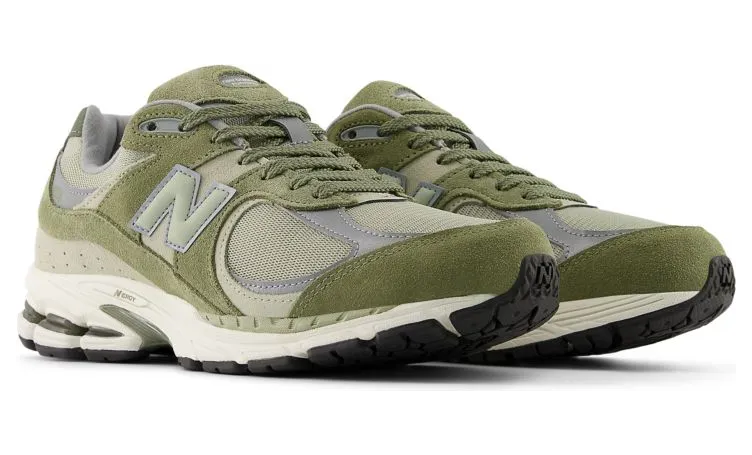 new-balance-2002r U2002RCA