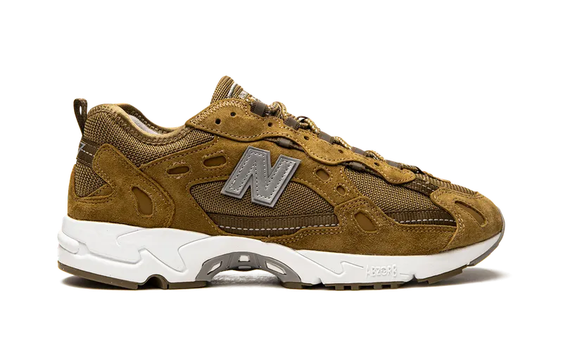 New Balance 827 “Thisisneverthat” (ML827KNT)