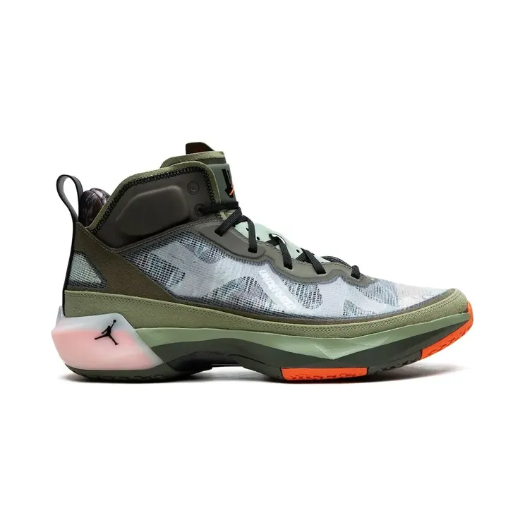 Jordan x Undefeated Air Jordan 37 “Green” (DV6255)