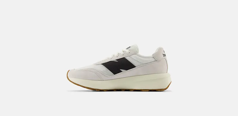 New Balance U370CA (sea salt / black) – U370CA