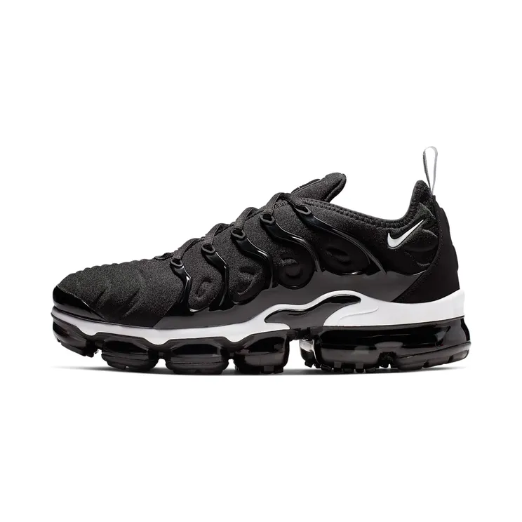 Nike Air VaporMax Plus Overbranding “Black / White” (924453-011)