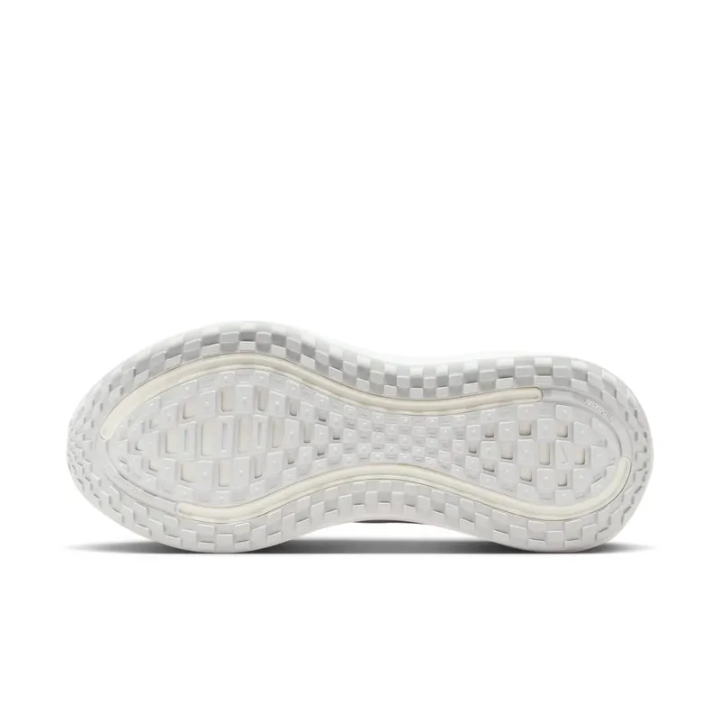Nike Vomero Plus “Triple White” (HV8154-102)