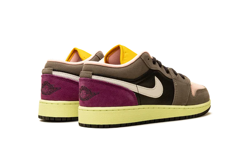 Air Jordan 1 Low GS “Tokyo Bio Hack” (HQ2021-005)