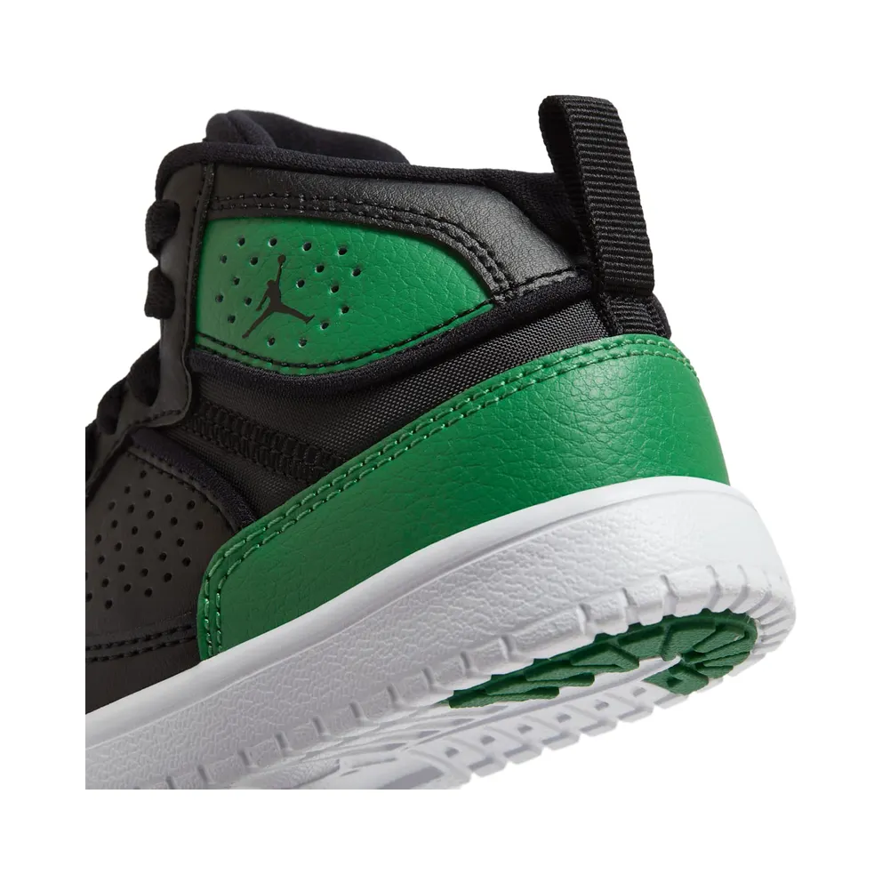 Nike Jordan Access “Black / Aloe Green / White” (AV7942-013)