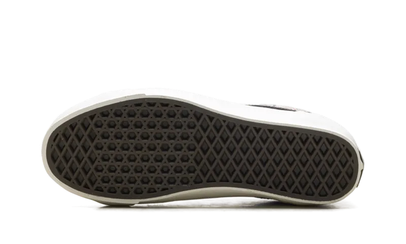 Vans Premium Old Skool 36 “Python Silver” (VN000EHDSLV)