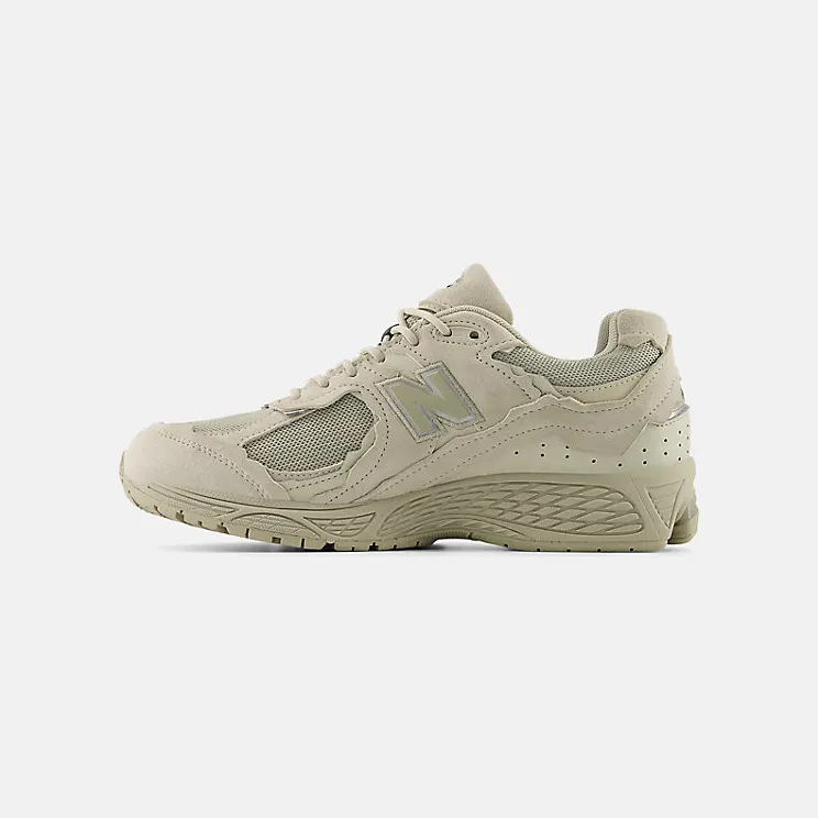 new-balance-2002r U2002DXC
