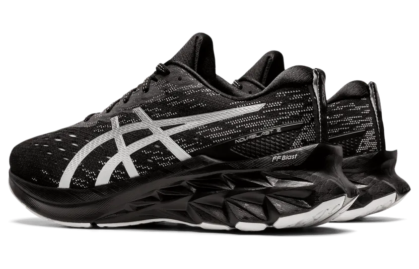 asics-novablast 1011B192.001