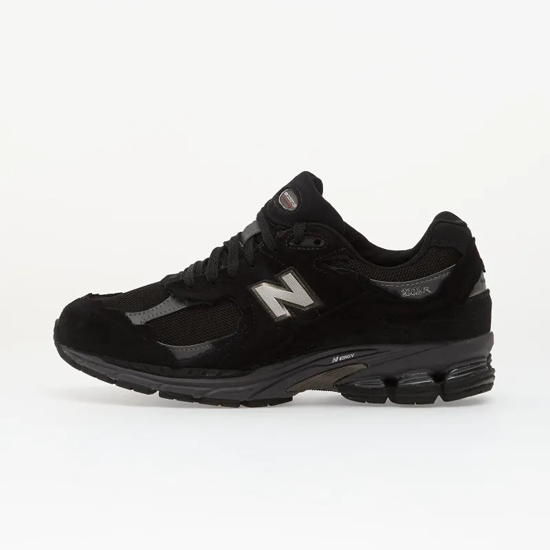 New Balance 2002R Gore-Tex “Protection Pack – Black” (U20023MB)