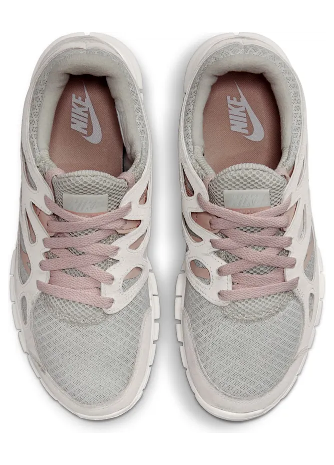 nike-free DM8915-001