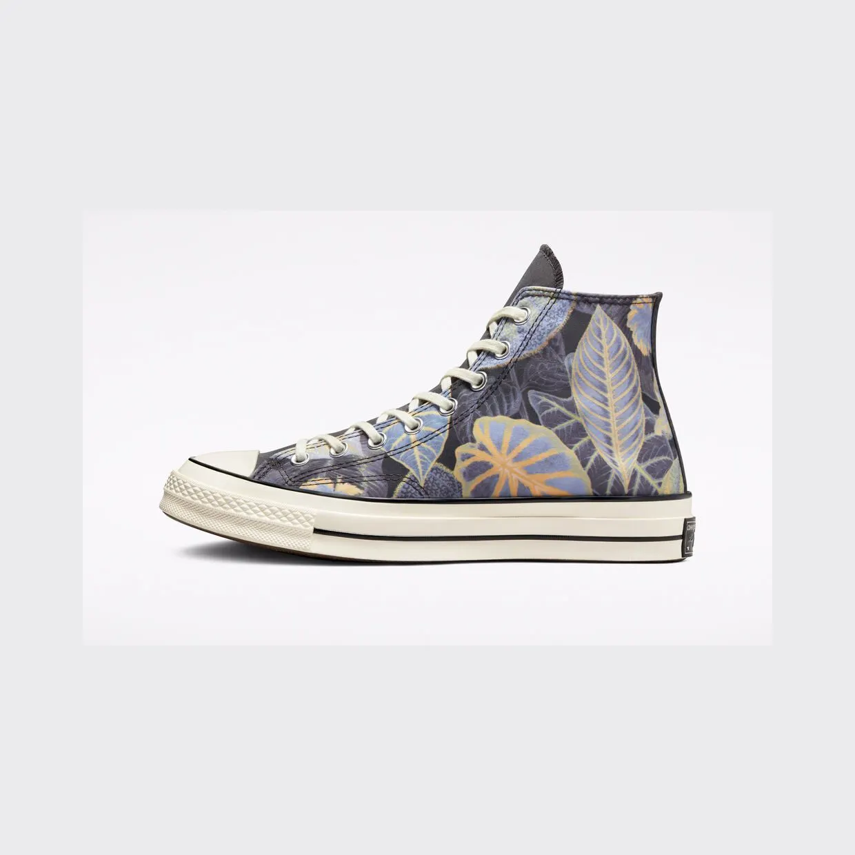 converse-chuck-taylor-all-star A00482C