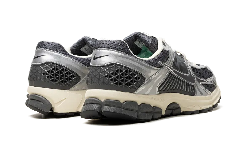 Nike Zoom Vomero 5 “Iron Grey Chrome” (IM3486-001)