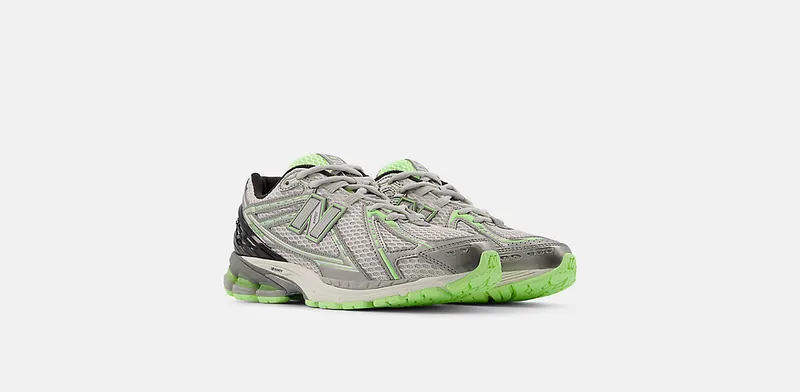 New Balance 1906R “Dark Silver Metallic Mint Flash” (U1906RCQ)