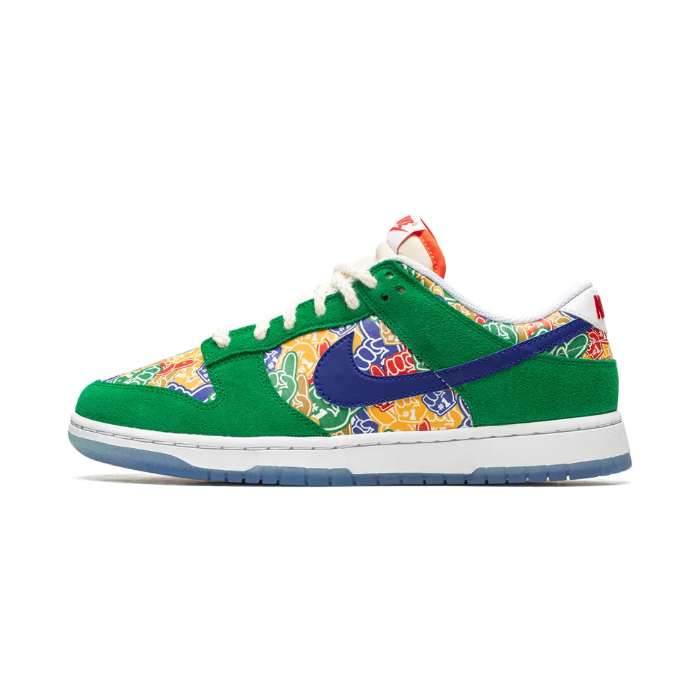 Nike Dunk Low “Foam Finger” (DZ5184-300)