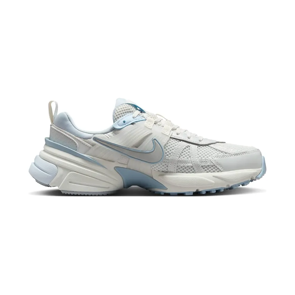 Nike V2K Run “Platinum Tint Summit White Light Smoke Grey” (FD0736-009)