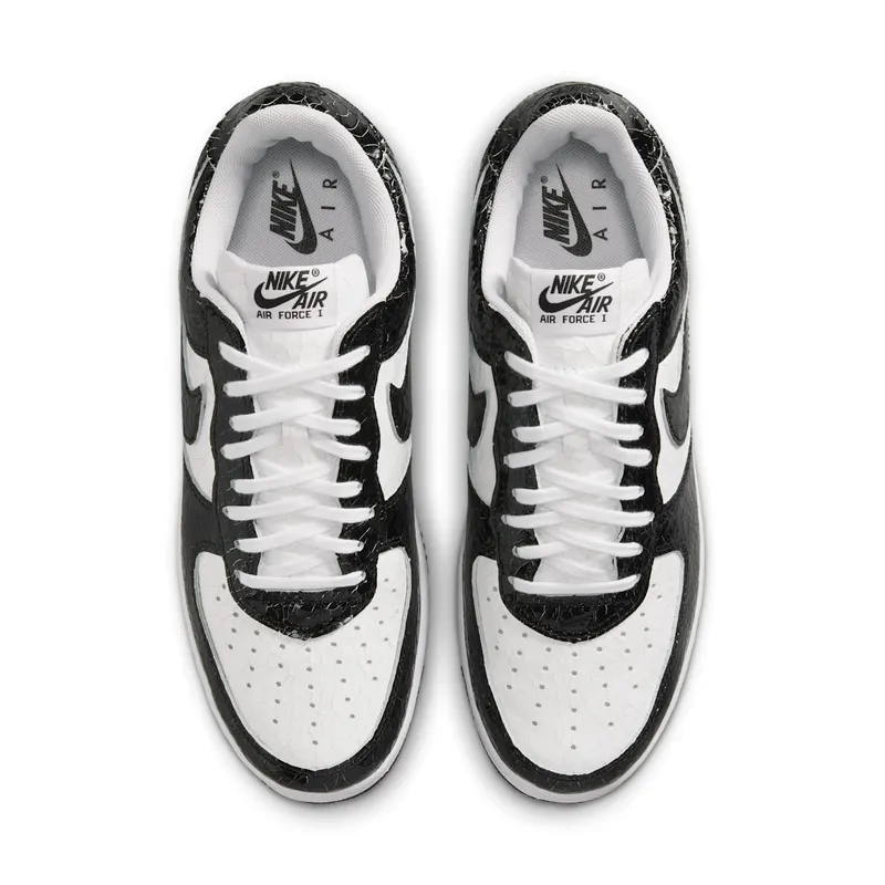 Nike Air Force 1 ’01 “Cracked Leather” Black/White: de zwart-witte Force die wél iets toevoegt (4)