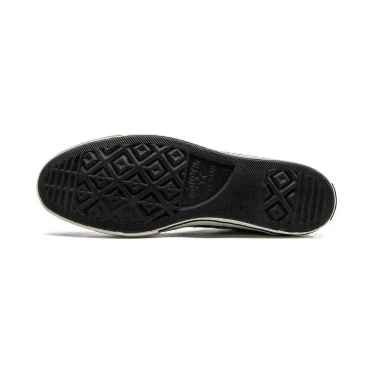 converse-chuck-taylor-all-star 165913C